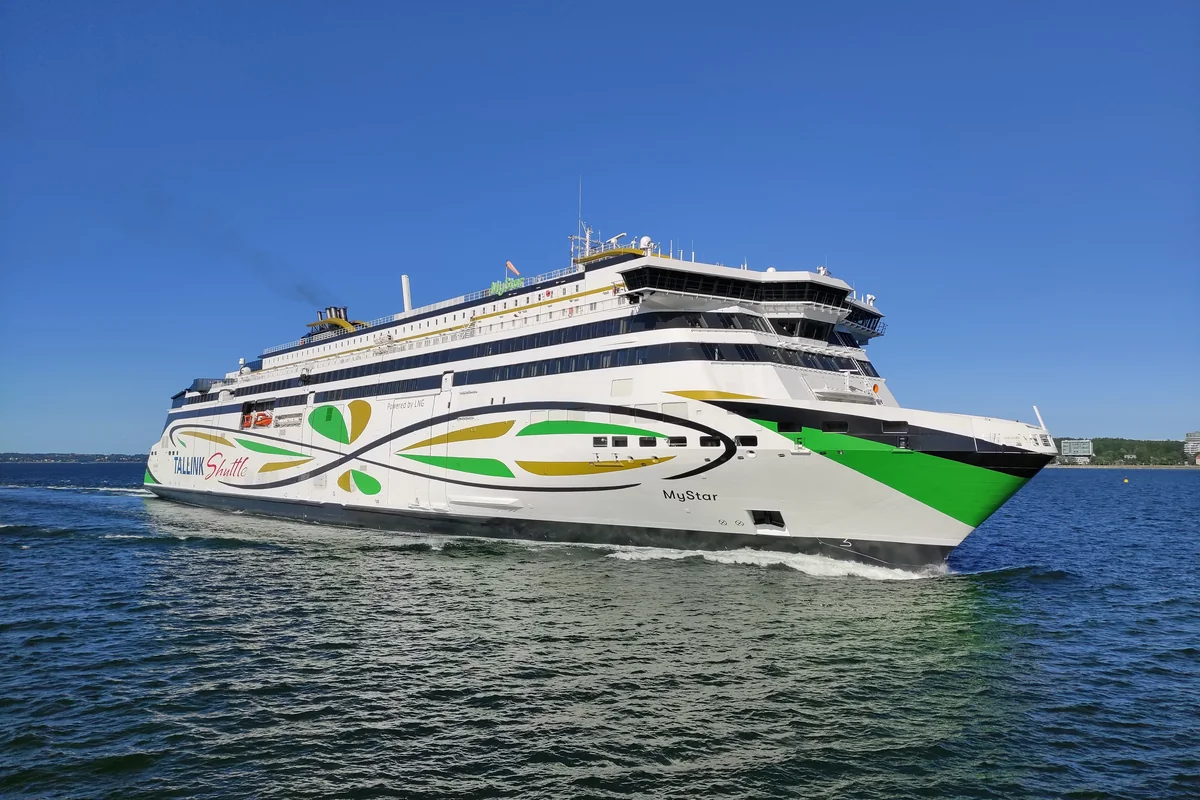 Tallink-Fähre MyStar bei der Ankunft in Tallinn